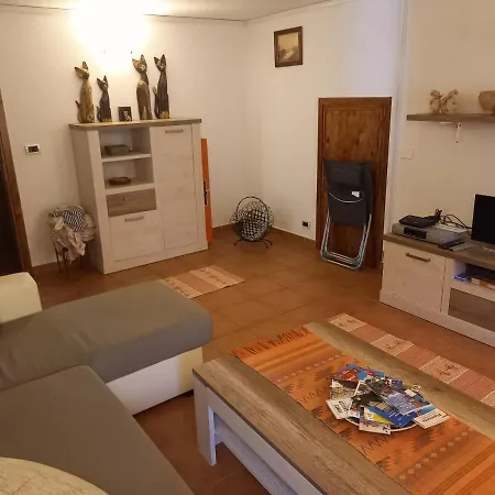 Morelli Homestay *
